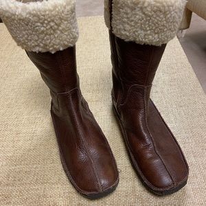 Hush Puppies leather boots